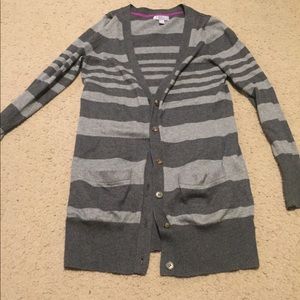 Grey cardigan